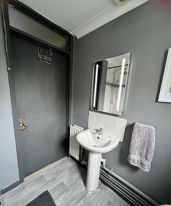 Lovely, Two Bedroom Apartment Central Location London Exteriör bild