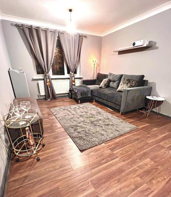 Lovely, Two Bedroom Apartment Central Location London Exteriör bild